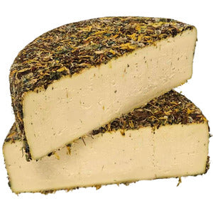 Tommette de granja con flores elaboradas con leche cruda de los Vosgos