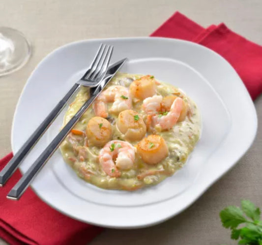 Scallops, prawns and vegetables in creamy sauce ±1.8kg