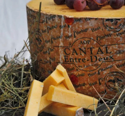 Cantal entre-deux with raw milk AOP Haut Herbage ±1.2kg