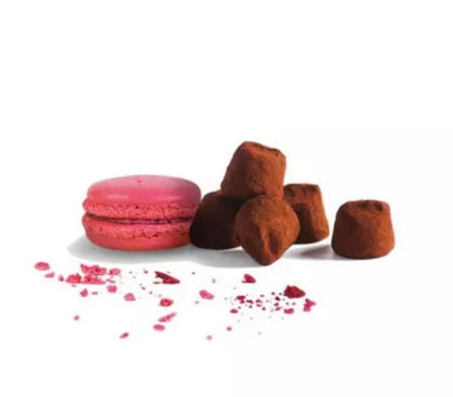 Fancy truffles with raspberry macaroon pieces - 250g