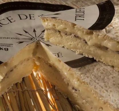 ✨Délice de Favières à la truffe noire 3% au lait cru ±700g✨