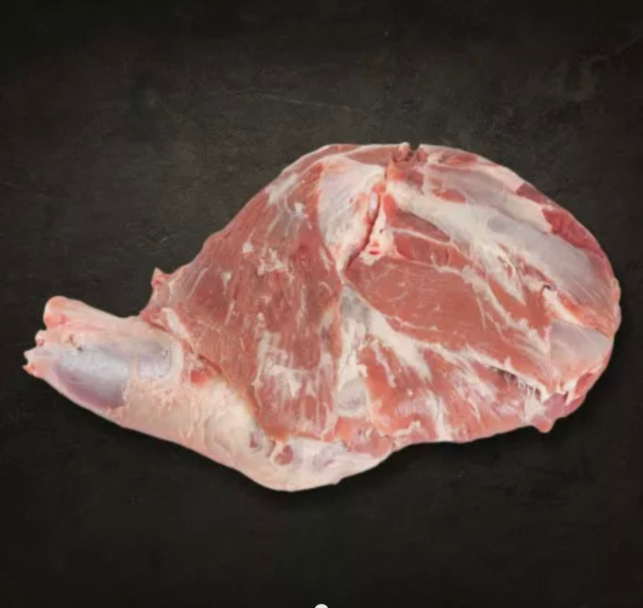 Quercy free-range lamb shoulder - Label Rouge ±1.5kg