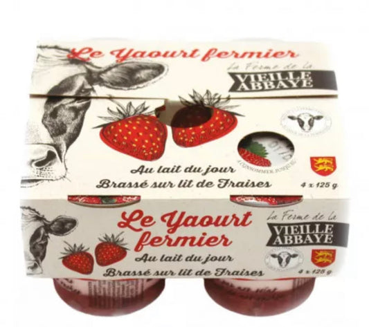 Farm yogurt stirred on a bed of strawberries 4x125g