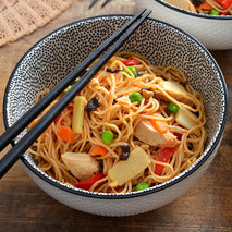 Nouilles chinoises au poulet français et aux légumes 1kg